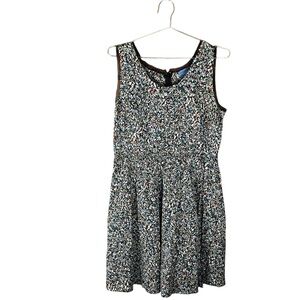 Simply Vera / Vera Wang Sleeveless Fit & Flare Dress sze M Floral Multicolor